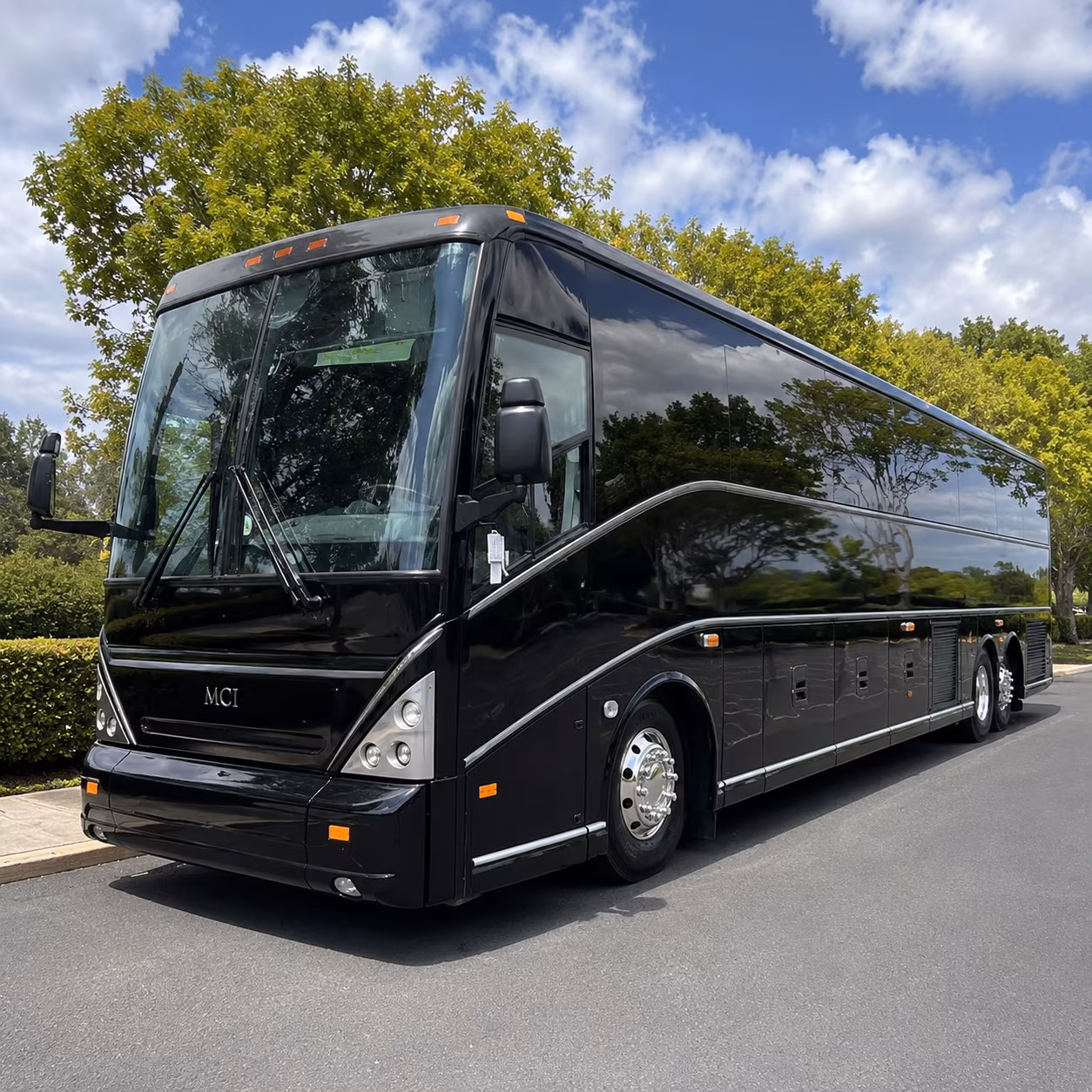 bringing a big group to a jackson festival or outdoor concert one bus beats the caravan