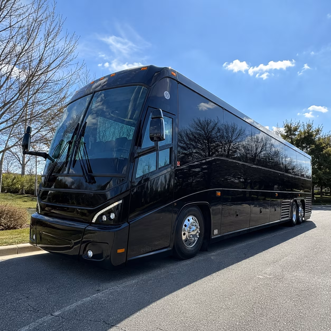 run shift change shuttles to the nissan canton plant on i 55